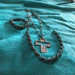 Turquoise Beaded Necklace & Bracelet